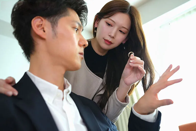 Cô vợ đi đi giã ngoại, gã chồng ở nhà bị nhỏ em vợ yêu gạ chịch không trượt phát nào